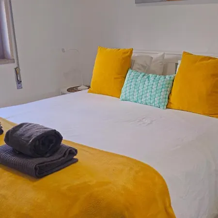 Casa Dos Sinos 2bedroom With Terrace アパート